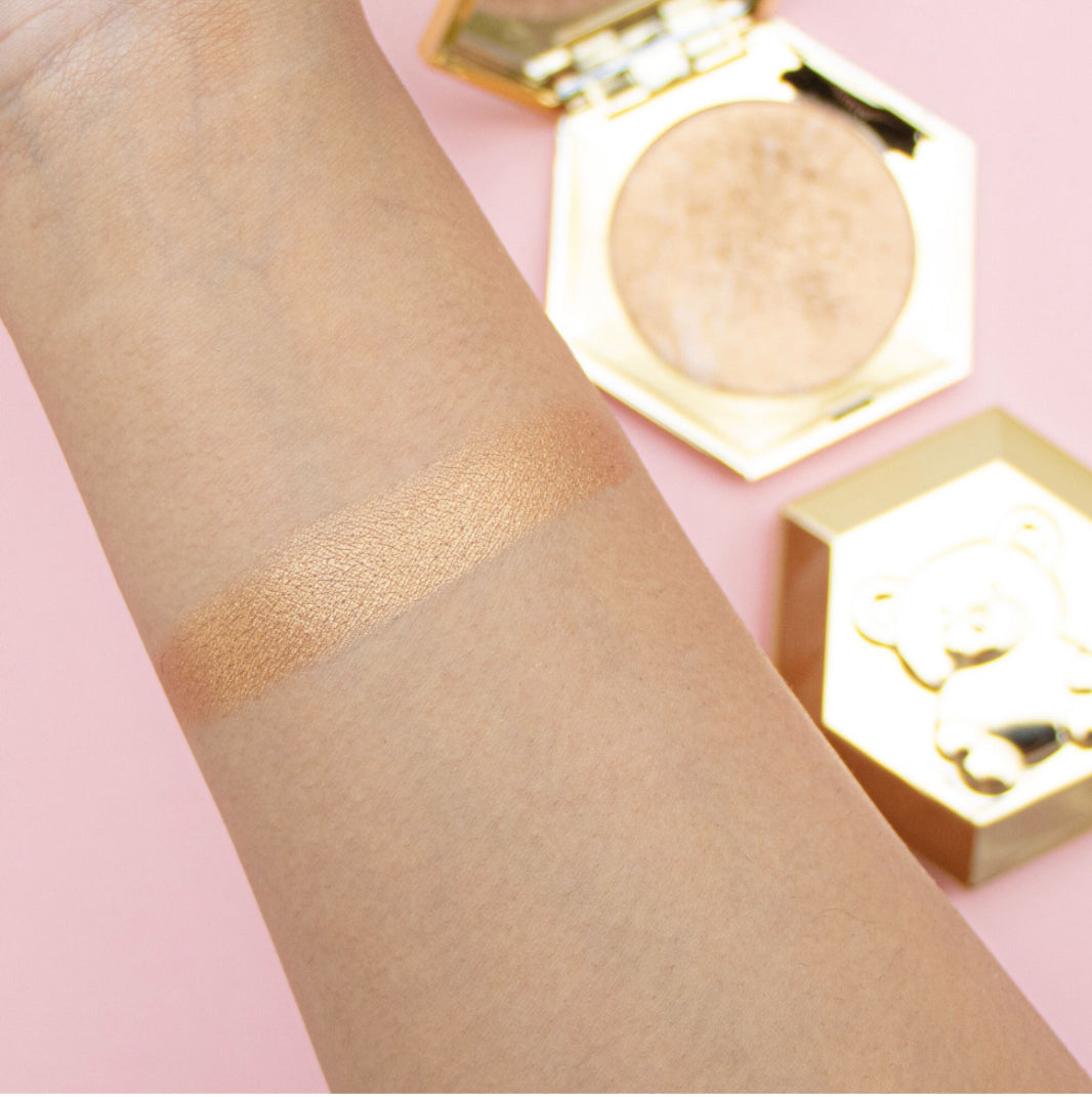 I Heart Revolution Honey Bear Highlighter
