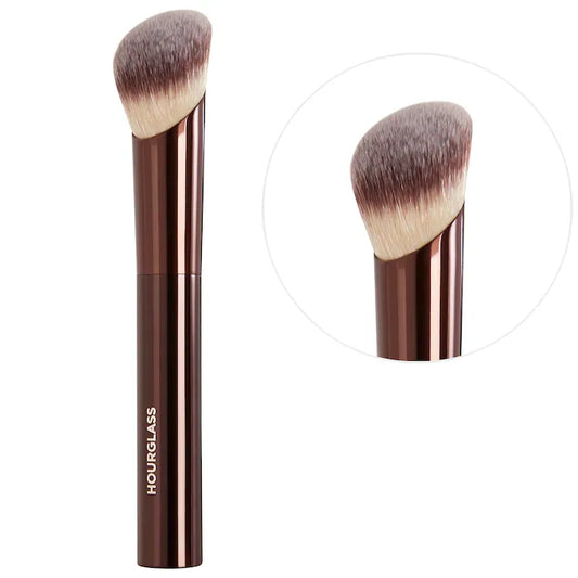 Hourglass
Ambient Soft Glow Foundation Brush