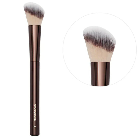 Hourglass
No. 15 Blush Brush