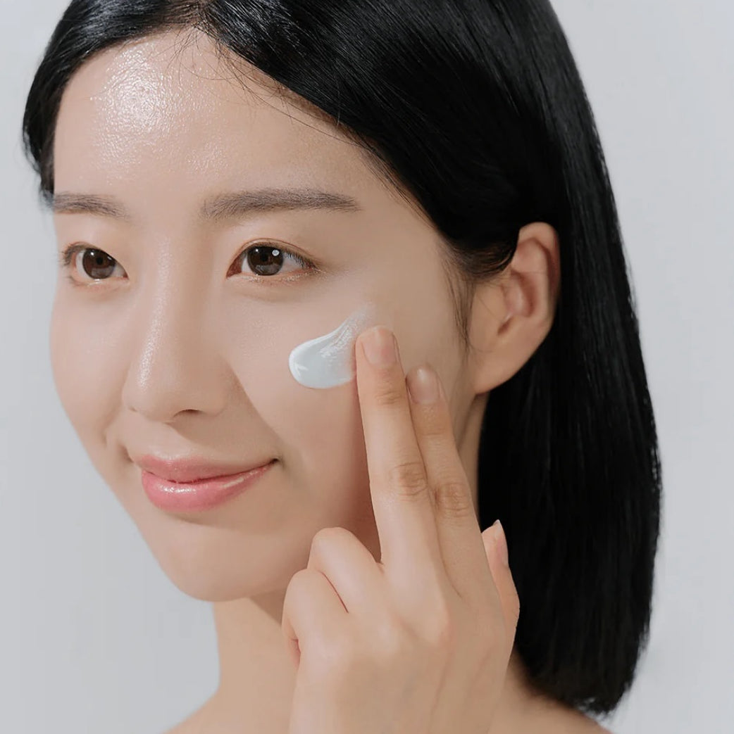 Skin 1004 - SPF50 madagascar Centella Hyalu-Cica Water-Fit Sun Serum 50ml