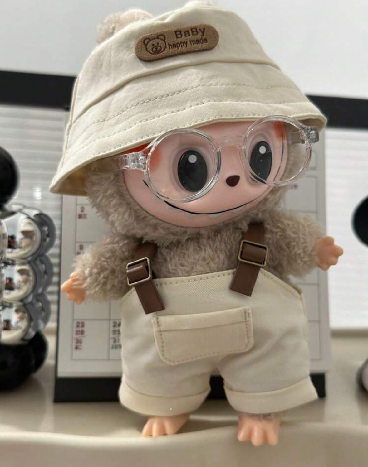 Labubu clothes set with glasses
