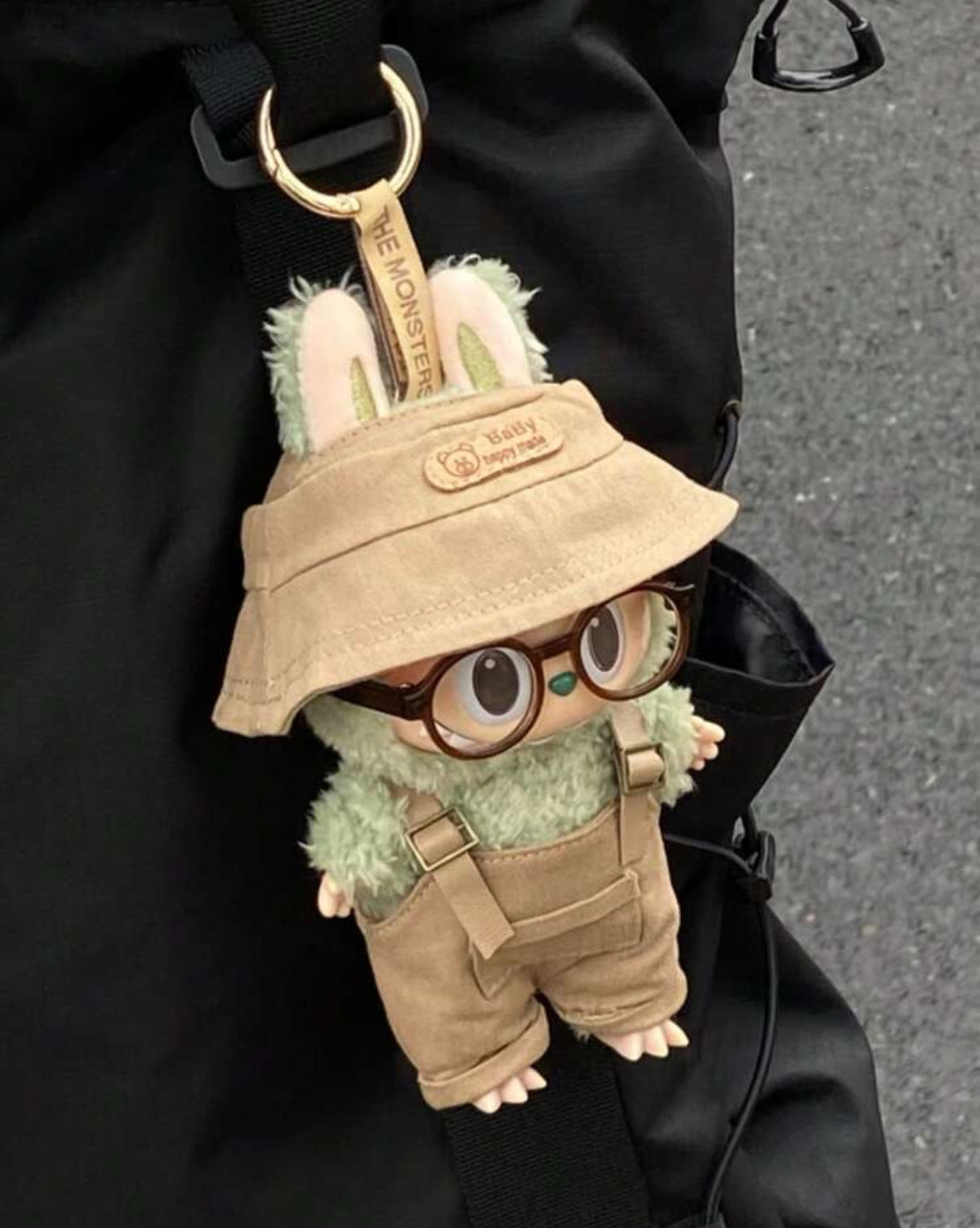 Labubu clothes set with glasses