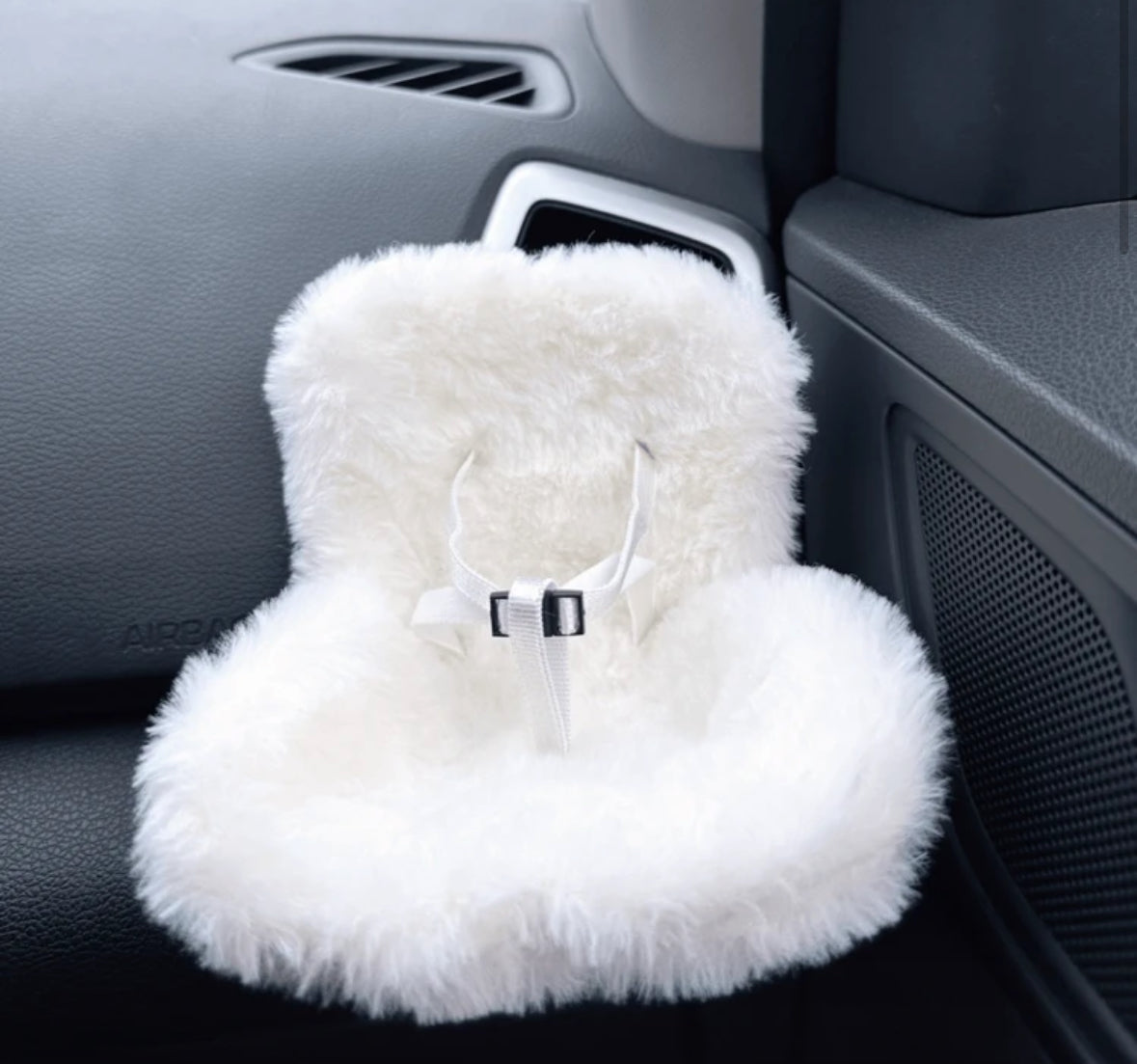 Labubu fluffy car seat