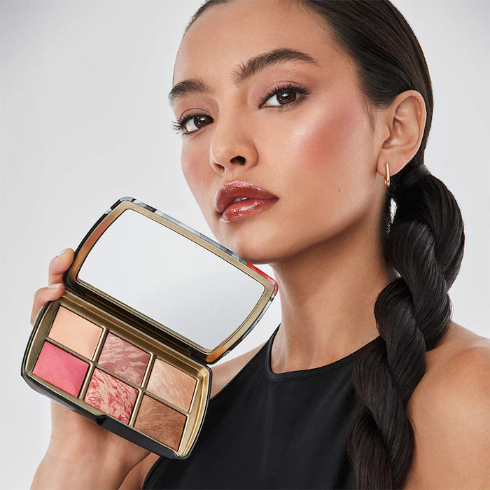 Hourglass 
Ambient Lighting Edit Unlocked Palette LIMITED EDITION
