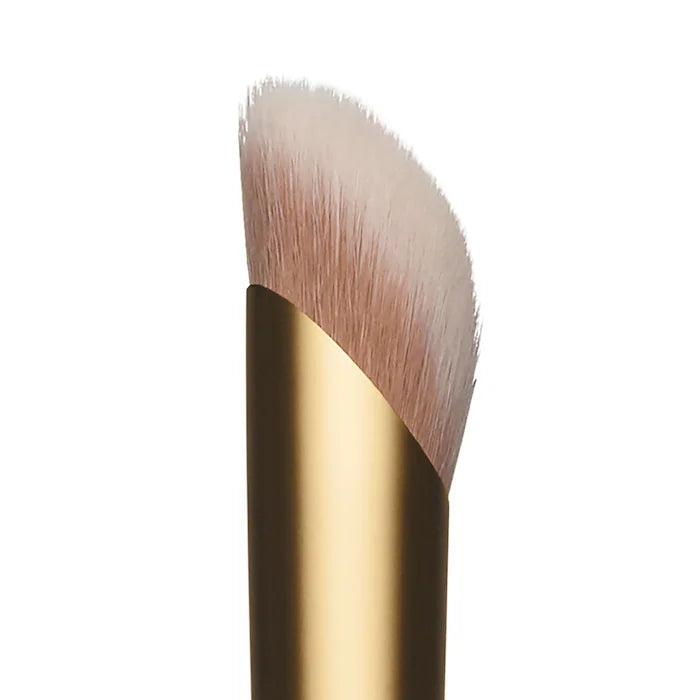 PAT McGRATH LABS 
Skin Fetish: Sublime Perfection Concealer Brush